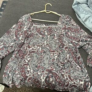 Liz Claiborne mid arm length shirt